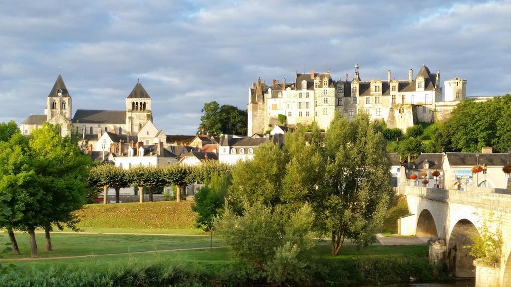 La Chaussee Des Ponts Noyers-sur-Cher Rom bilde